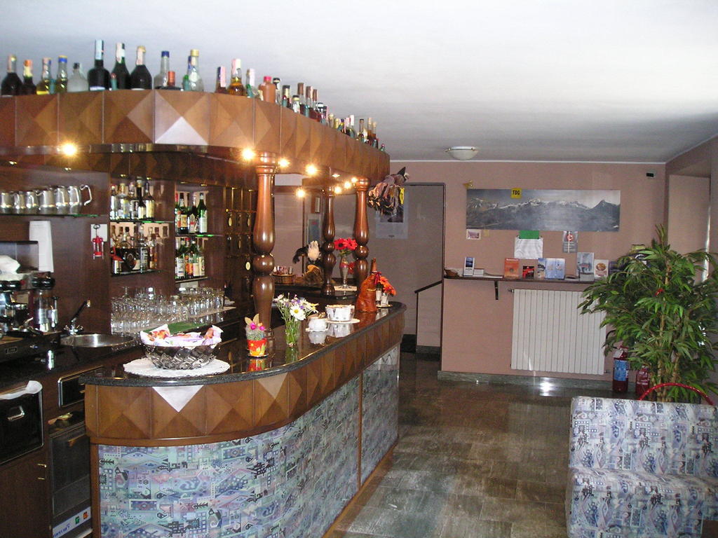 Hotel Mont Gelé Ollomont