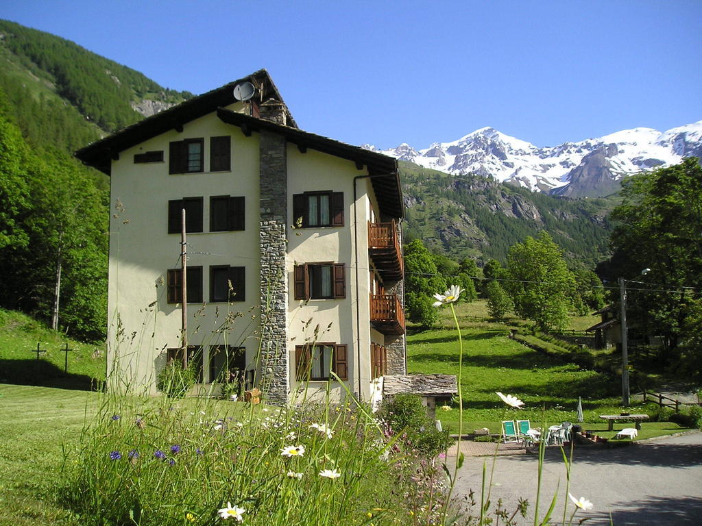 Hotel Mont Gelé Ollomont